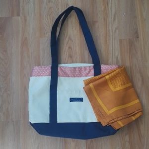 Vineyard Vines silk scarf/wrap with bag